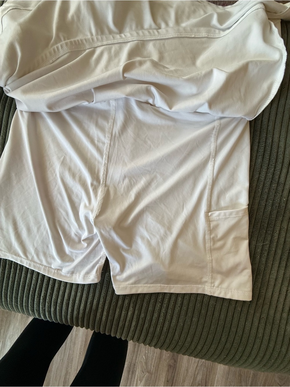 Tommy Bahama Golf White Ruffle-Hem Mini Skirt - Picture 4 of 4